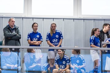 Bild 38 - F Loewinnen Hallen Cup
